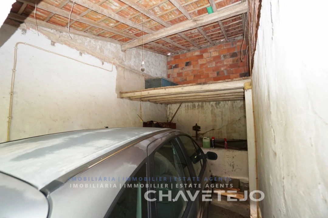 Quinta T2 para Venda em São João Baptista e Santa Maria dos Olivais Foto 12
