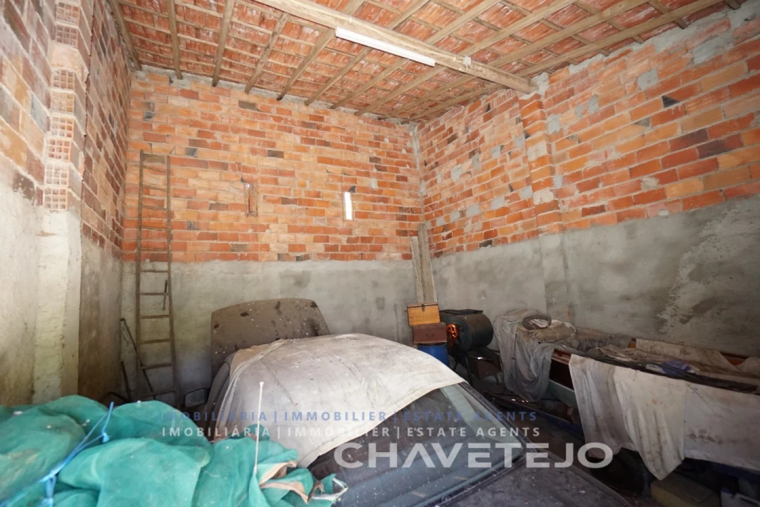 Quinta T2 para Venda em São João Baptista e Santa Maria dos Olivais Foto 13