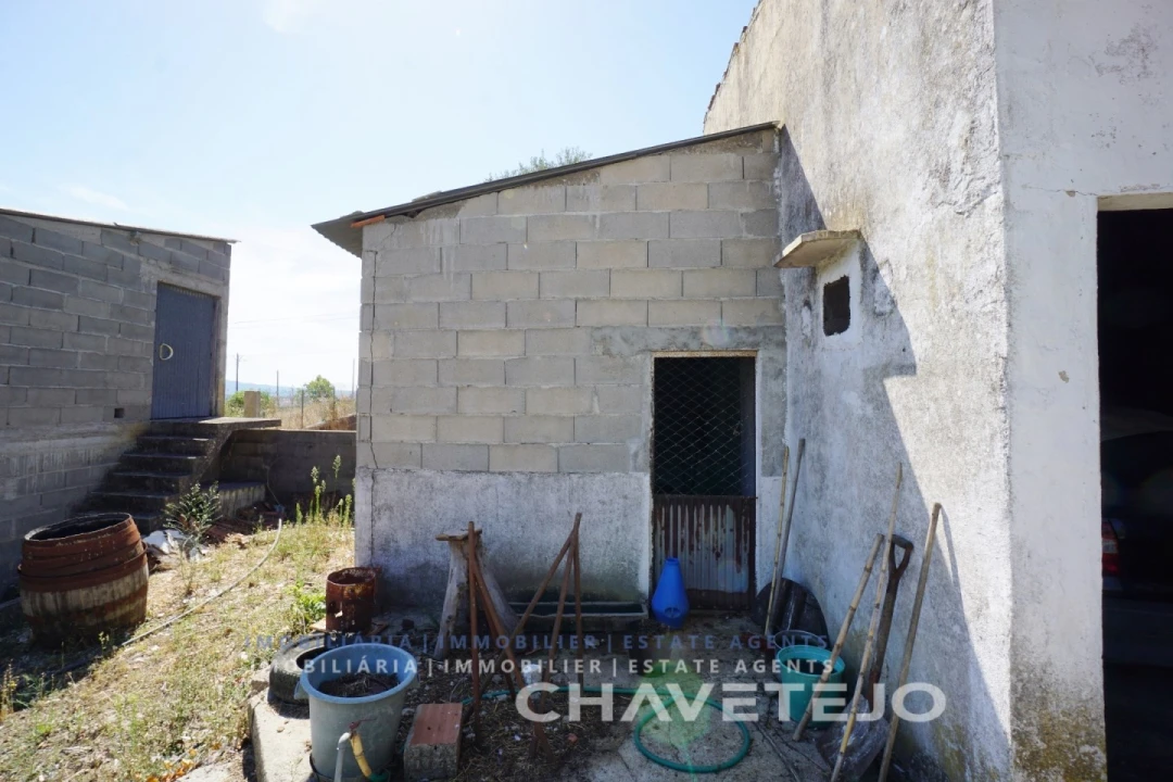 Quinta T2 para Venda em São João Baptista e Santa Maria dos Olivais Foto 16