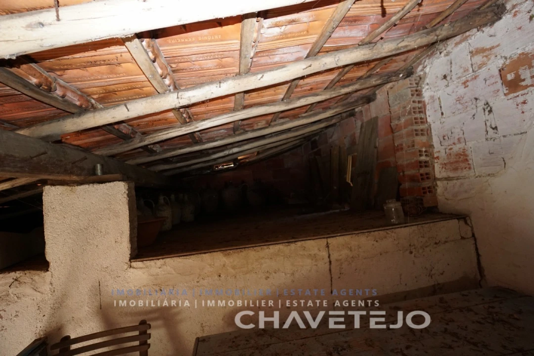 Quinta T2 para Venda em São João Baptista e Santa Maria dos Olivais Foto 26