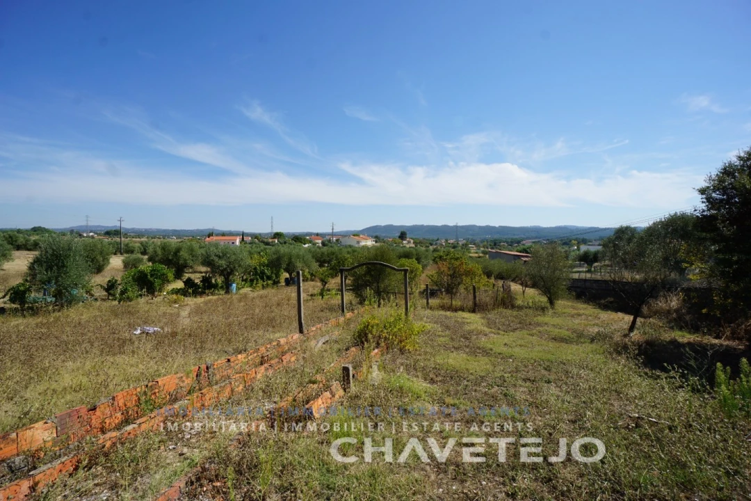 Quinta T2 para Venda em São João Baptista e Santa Maria dos Olivais Foto 35