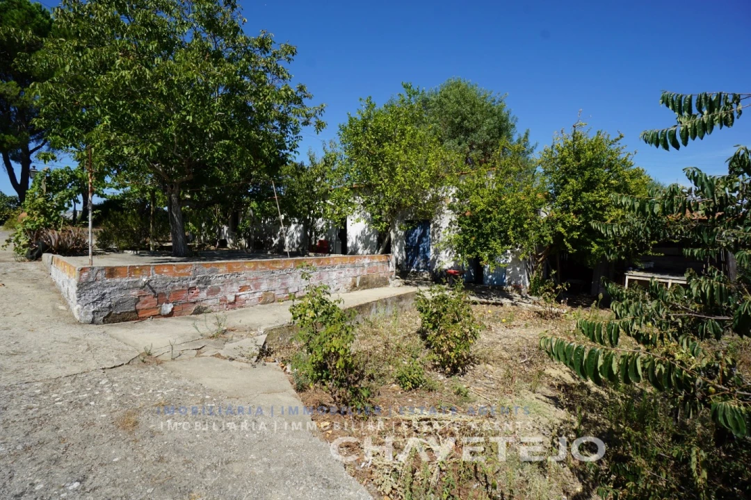 Quinta T2 para Venda em São João Baptista e Santa Maria dos Olivais Foto 38