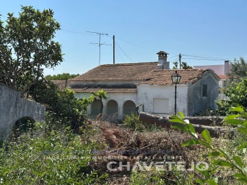 Quinta T2 para Venda em São João Baptista e Santa Maria dos Olivais