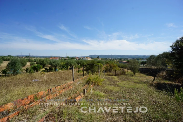 Quinta T2 para Venda em São João Baptista e Santa Maria dos Olivais Foto 35