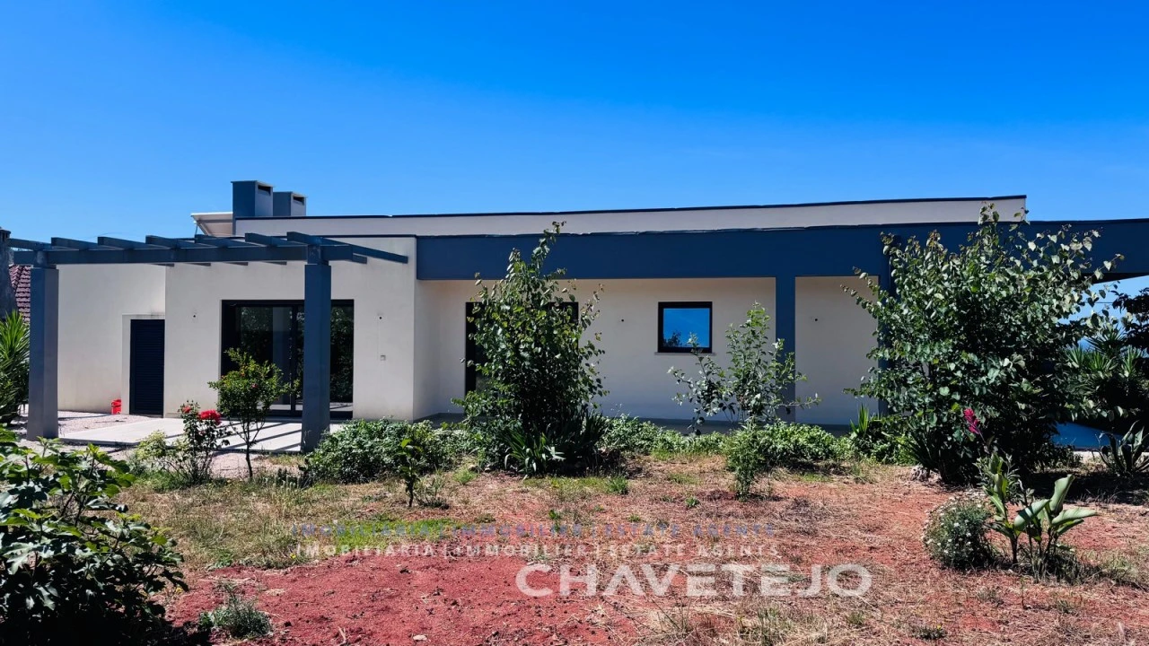 Moradia T3 para Venda em Chão de Couce Foto 2