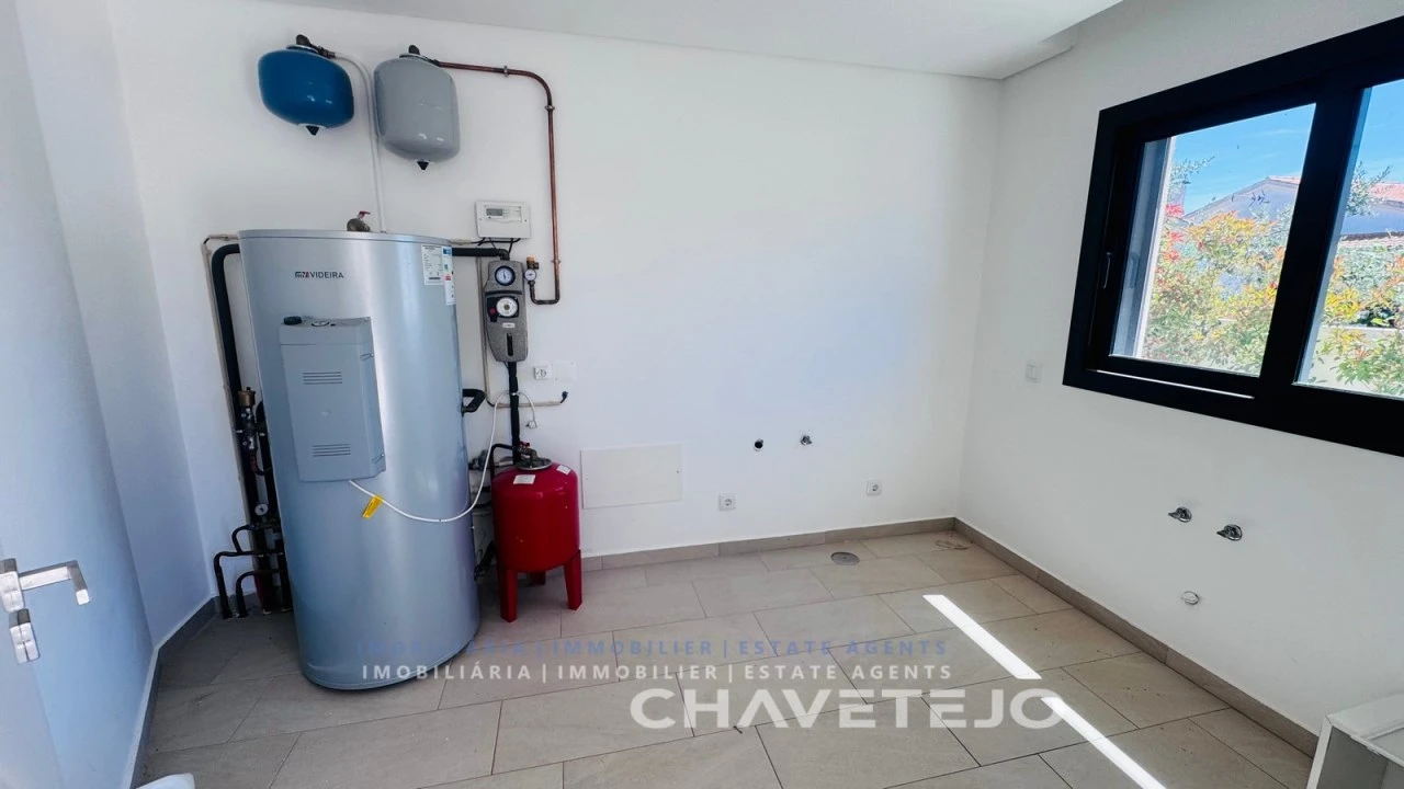 Moradia T3 para Venda em Chão de Couce Foto 35