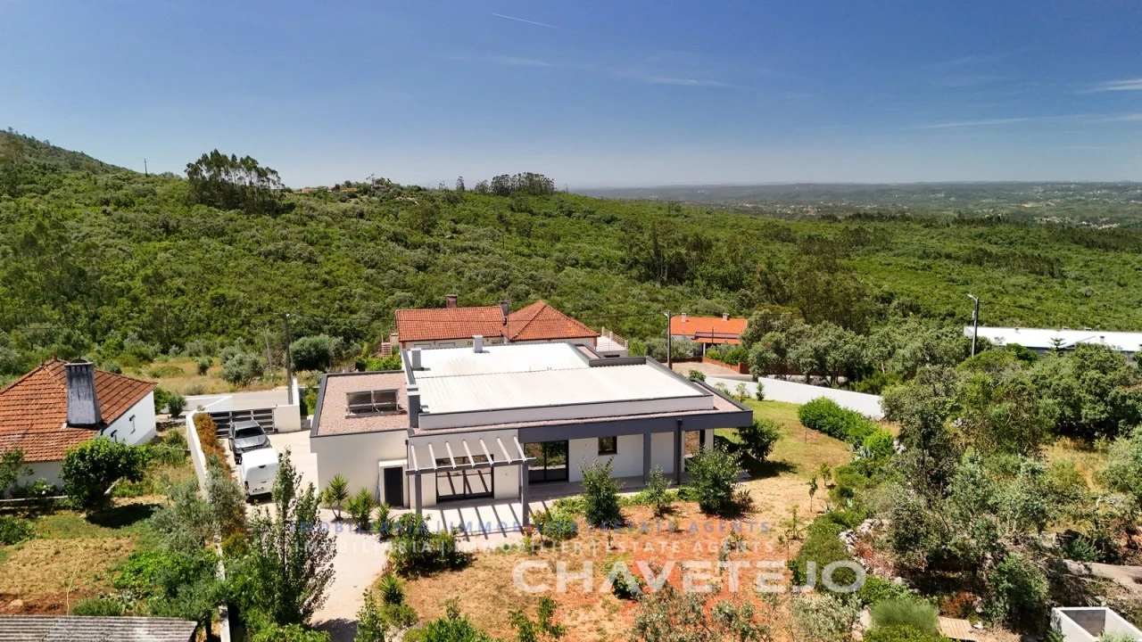 Moradia T3 para Venda em Chão de Couce Foto 40