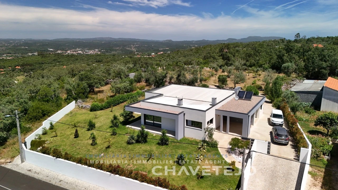 Moradia T3 para Venda em Chão de Couce Foto 45