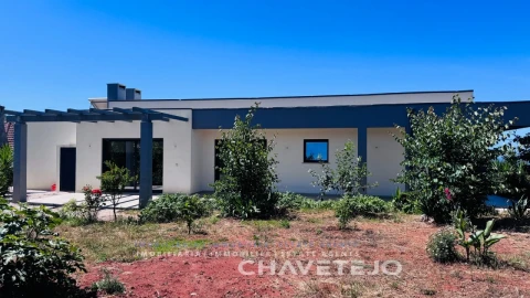 Moradia T3 para Venda em Chão de Couce