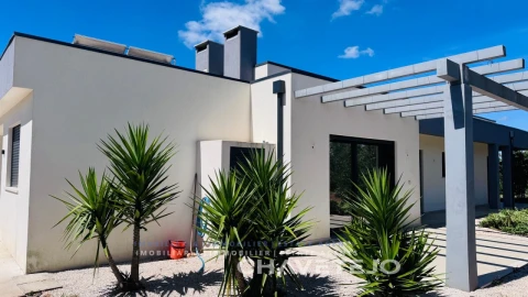 Moradia T3 para Venda em Chão de Couce