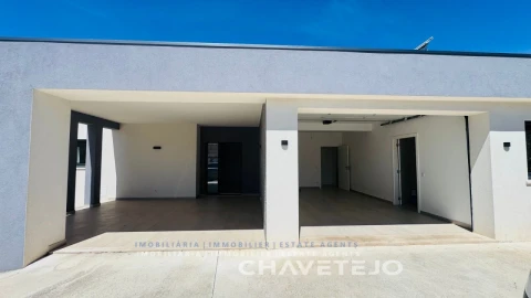 Moradia T3 para Venda em Chão de Couce