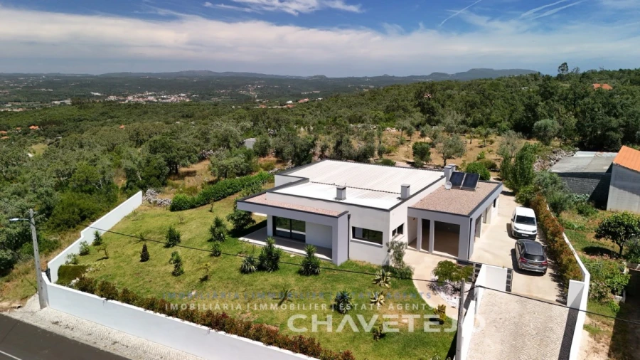 Moradia T3 para Venda em Chão de Couce Foto 45