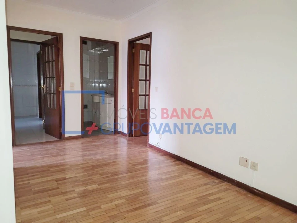 Apartamento T2 para Venda em Aldoar, Foz do Douro e Nevogilde Foto 3