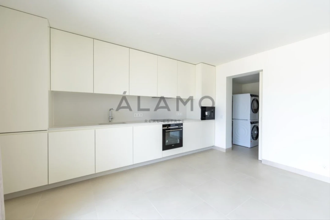 Apartamento T2 para Venda em Quarteira Foto 5