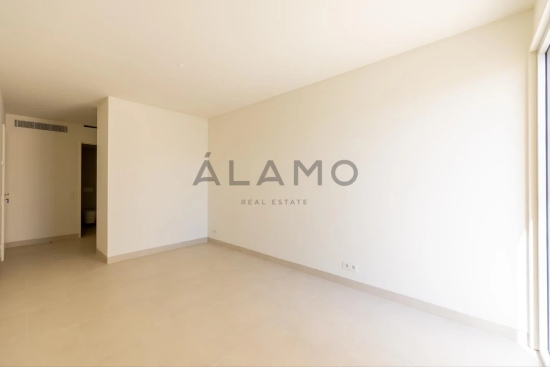 Apartamento T2 para Venda em Quarteira Foto 9