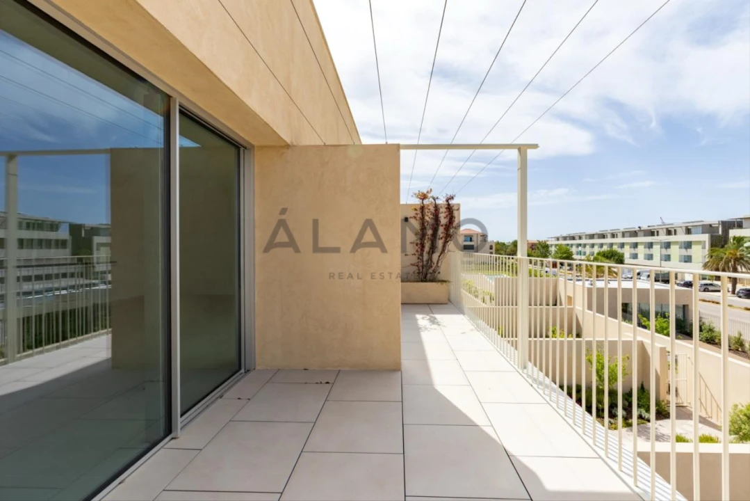 Apartamento T2 para Venda em Quarteira Foto 16