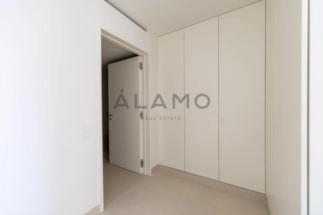 Apartamento T2 para Venda em Quarteira Foto 21