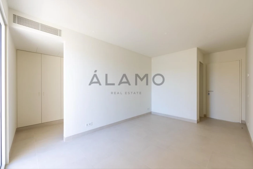 Apartamento T2 para Venda em Quarteira Foto 26