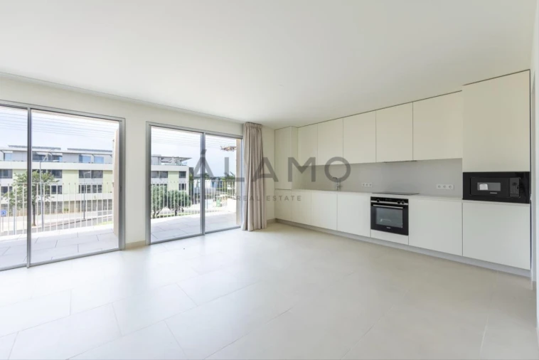 Apartamento T2 para Venda em Quarteira Foto 4