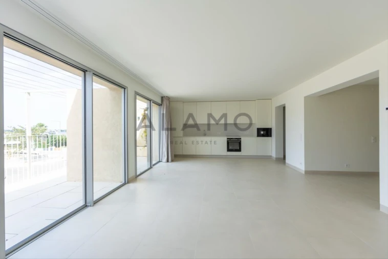 Apartamento T2 para Venda em Quarteira Foto 17