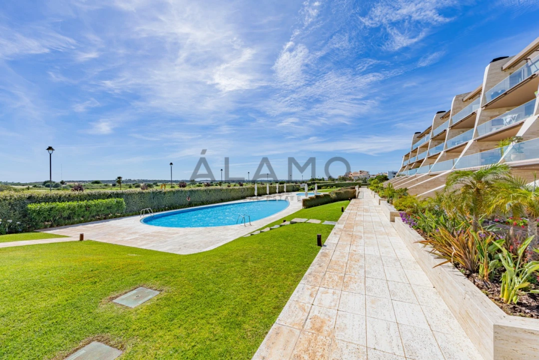 Apartamento T2 para Venda em Quarteira Foto 12