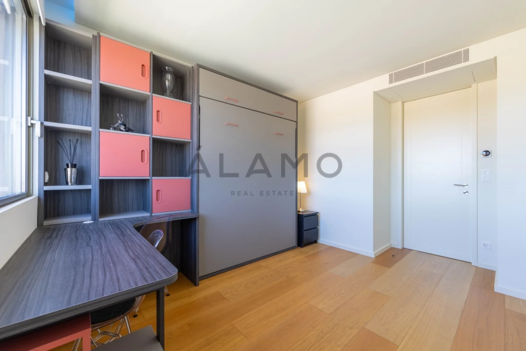 Apartamento T2 para Venda em Quarteira Foto 14