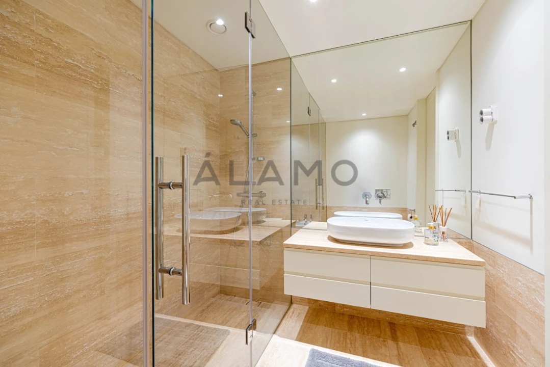 Apartamento T2 para Venda em Quarteira Foto 22