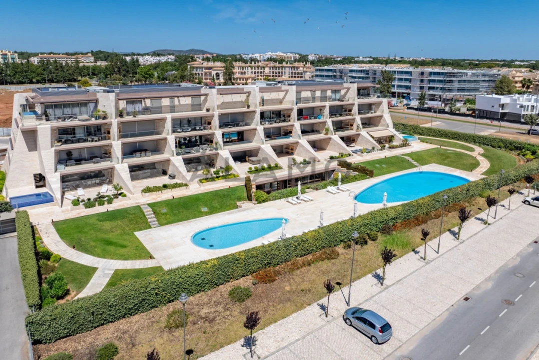 Apartamento T2 para Venda em Quarteira Foto 30