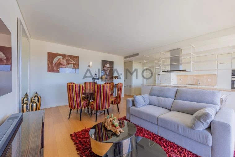 Apartamento T2 para Venda em Quarteira Foto 4