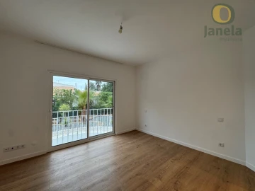 Moradia T4 para Venda em Quarteira