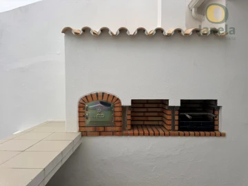 Moradia T4 para Venda em Quarteira