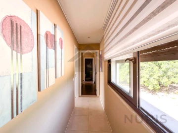 Moradia T4 para Venda em Mexilhoeira Grande