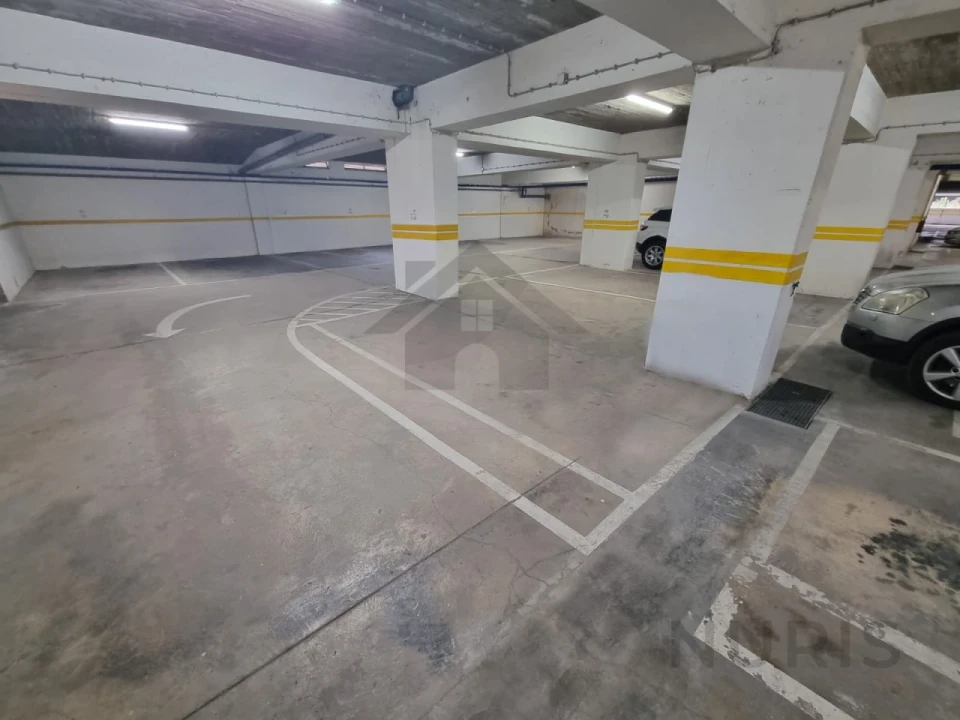 Apartamento T2 para Arrendamento em Portimão Foto 14