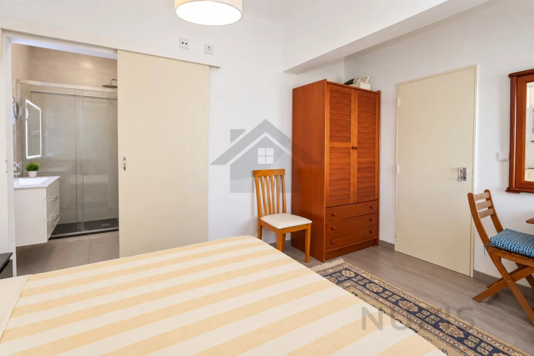 Apartamento T2 para Arrendamento em Portimão Foto 12
