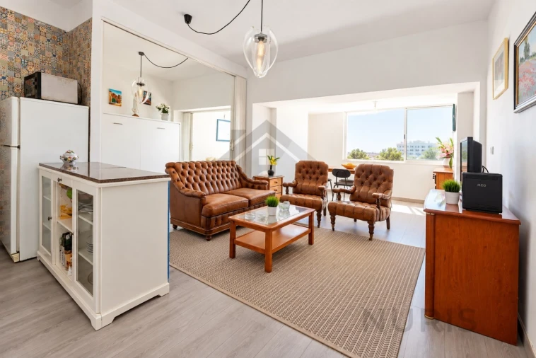 Apartamento T2 para Arrendamento em Portimão Foto 8