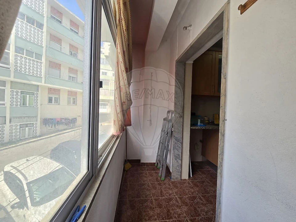 Apartamento T1 para Arrendamento em Santa Iria de Azoia, São João da Talha e Bobadela Foto 10