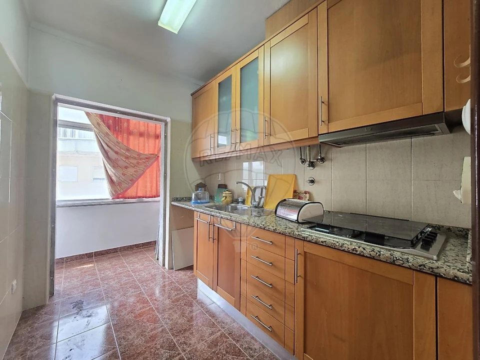 Apartamento T1 para Arrendamento em Santa Iria de Azoia, São João da Talha e Bobadela Foto 7
