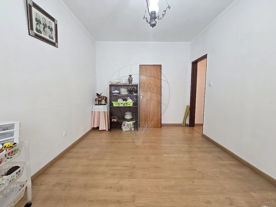 Apartamento T1 para Arrendamento em Santa Iria de Azoia, São João da Talha e Bobadela Foto 6