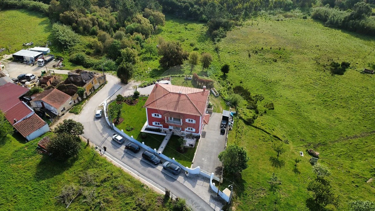 Moradia T5 para Venda em Nossa Senhora do Pópulo, Coto e São Gregório Foto 4