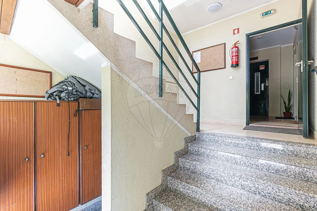 Apartamento T3 para Venda em Avintes Foto 2