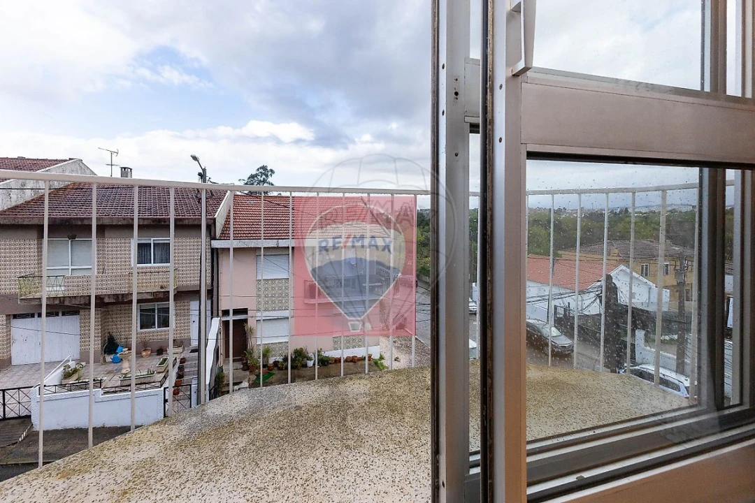Apartamento T2 para Venda em Vilar de Andorinho Foto 24