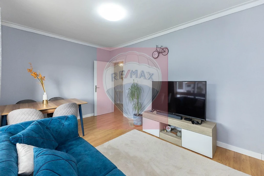 Apartamento T2 para Venda em Vilar de Andorinho Foto 7