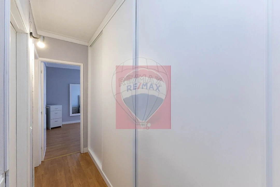 Apartamento T2 para Venda em Vilar de Andorinho Foto 21