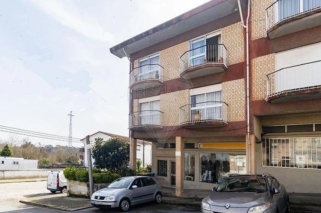 Apartamento T2 para Venda em Vilar de Andorinho Foto 27