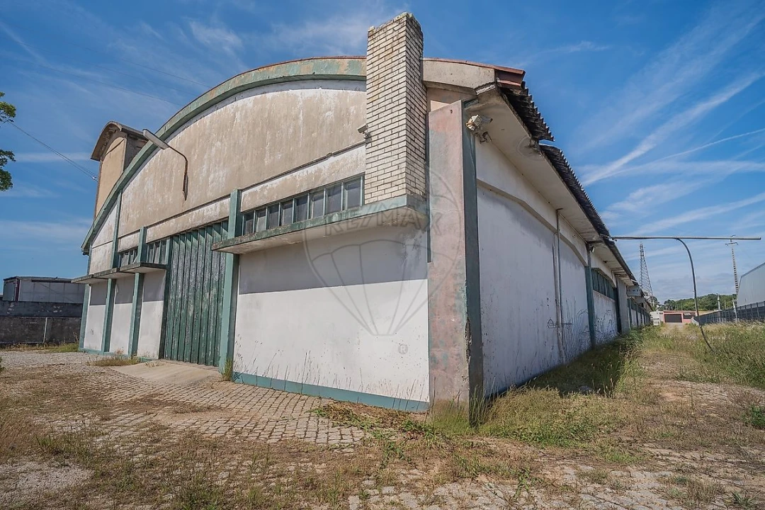 Armazém para Venda em Grijó e Sermonde Foto 31