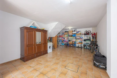 Moradia T3 para Venda em Azueira e Sobral da Abelheira