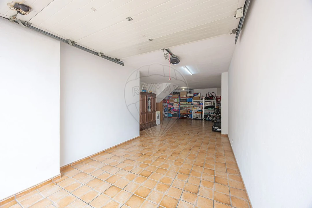 Moradia T3 para Venda em Azueira e Sobral da Abelheira Foto 23