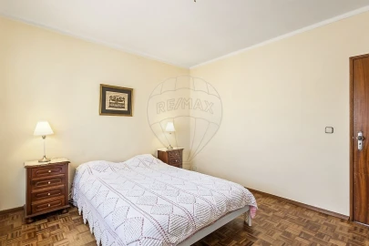 Apartamento T2 para Venda em Atouguia da Baleia