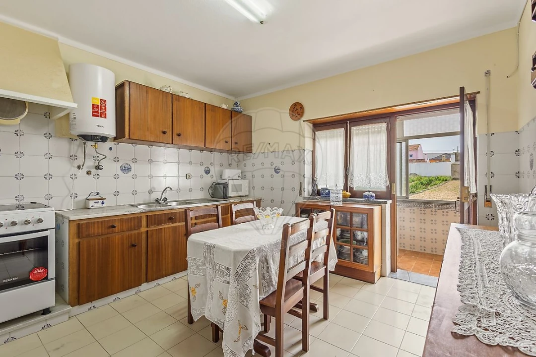 Apartamento T2 para Venda em Atouguia da Baleia Foto 2