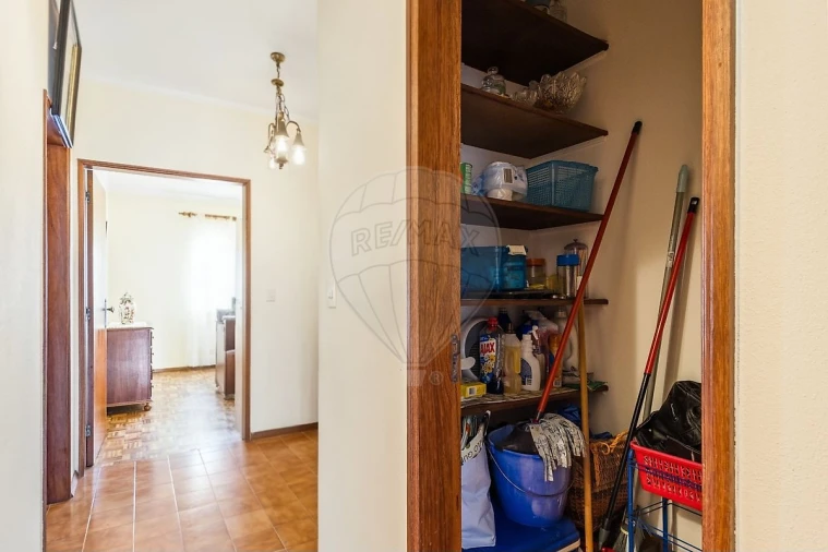Apartamento T2 para Venda em Atouguia da Baleia Foto 9